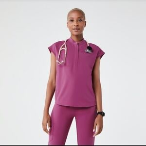 Figs Rafaela Oversized Women's Scrub Top Bright Fuchsia Small